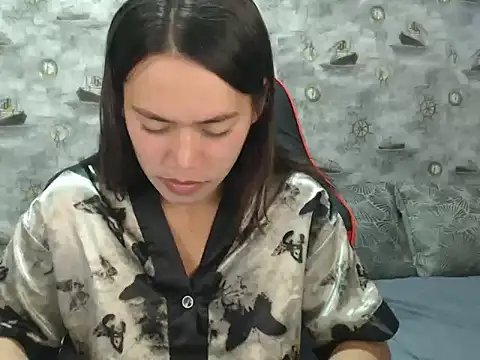 Snapshot of Femme_Hera chatting on November 12, 2025, 11:36 pm Femme Hera online show from November 12, 2025, 11:36 pm