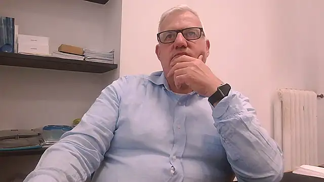 Diegoriv71 online show from May 18, 2026, 1:17 pm