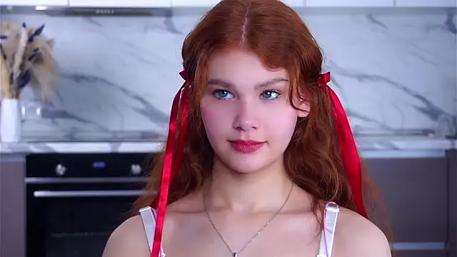 YettaCalabria online show from December 16, 2025, 12:10 pm