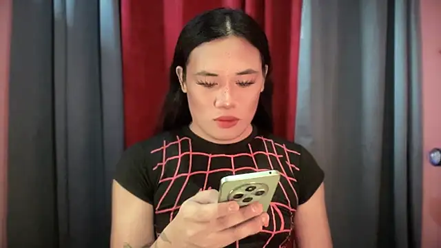 untouchable mia online show from November 9, 2025, 10:30 pm