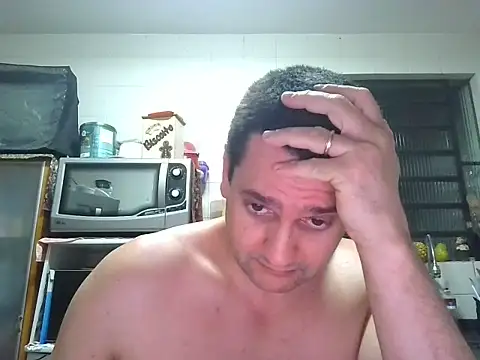 Alex-Naturista online show from August 3, 2026, 1:15 am