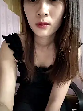 Snapshot of Em_xinh01 chatting on May 2, 2026, 3:00 am Em xinh01 online show from May 2, 2026, 3:00 am