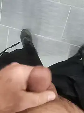 Snapshot of centro6891 chatting on February 23, 2026, 4:37 pm centro6891 online show from February 23, 2026, 4:37 pm