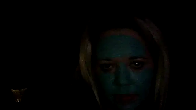Snapshot of SilverSeductress chatting on May 24, 2026, 8:19 am SilverSeductress online show from May 24, 2026, 8:19 am