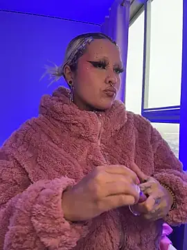 Snapshot of pinkbaddie777 chatting on February 1, 2026, 10:30 pm pinkbaddie777 online show from February 1, 2026, 10:30 pm