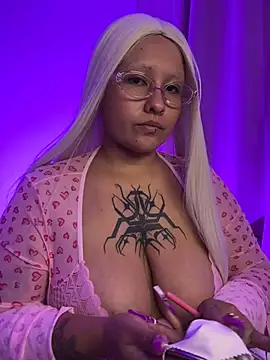 Snapshot of pinkbaddie777 chatting on February 25, 2026, 2:54 am pinkbaddie777 online show from February 25, 2026, 2:54 am