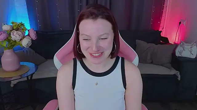 Snapshot of Elise_Dream chatting on November 1, 2025, 3:58 pm Elise Dream online show from November 1, 2025, 3:58 pm