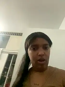 lunadeseo online show from December 3, 2025, 2:19 am