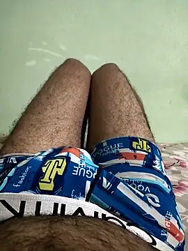 amitkumar9897 online show from April 5, 2026, 4:26 pm