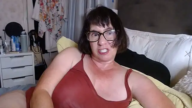 BigbustedBrenda online show from May 30, 2026, 1:03 am