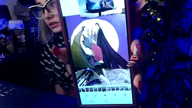 DaniDoodles420 online show from December 19, 2025, 11:45 pm