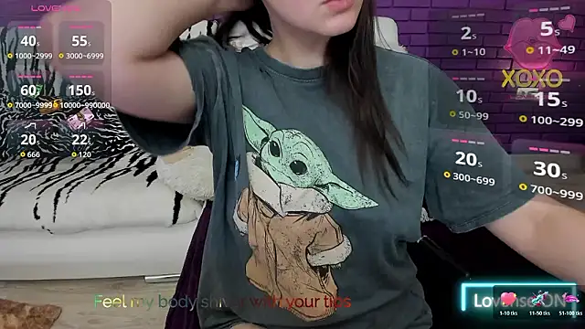 Snapshot of GlowMimi chatting on February 26, 2026, 7:35 pm GlowMimi online show from February 26, 2026, 7:35 pm