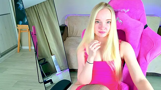 Shawty Mia online show from April 18, 2026, 7:58 pm