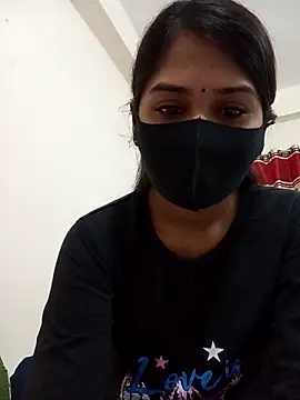 Green LaDY66 online show from November 28, 2025, 4:20 pm