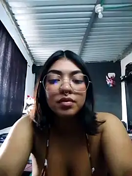 Snapshot of Rebeca_ramos chatting on November 7, 2025, 8:09 pm Rebeca ramos online show from November 7, 2025, 8:09 pm