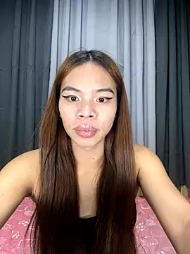 kierra fox online show from December 3, 2025, 4:05 pm