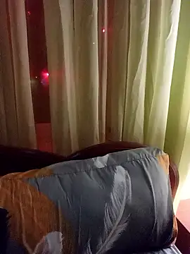 Esenia505 online show from January 9, 2026, 8:32 pm