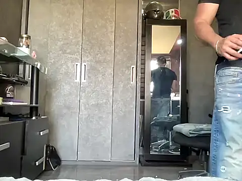 Bbydaddy 0 online show from February 17, 2026, 9:54 pm