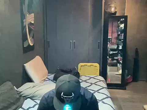 Bbydaddy 0 online show from June 14, 2026, 1:47 am