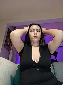 Snapshot of Sara-215 chatting on February 21, 2026, 6:14 am Sara-215 online show from February 21, 2026, 6:14 am