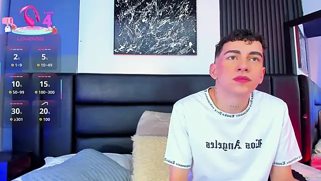 Snapshot of Duolust1 chatting on October 29, 2025, 12:40 pm Duolust1 online show from October 29, 2025, 12:40 pm