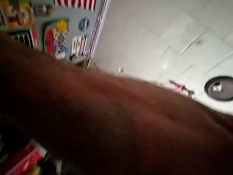 GasifiedCrown online show from November 21, 2025, 1:32 pm