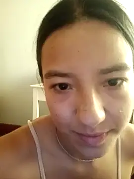 Skay bluee online show from November 27, 2025, 6:21 pm