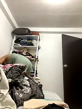 Jimenaa ink online show from October 31, 2025, 7:37 pm