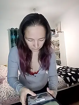 DeepestFantisy x online show from November 3, 2025, 11:33 am