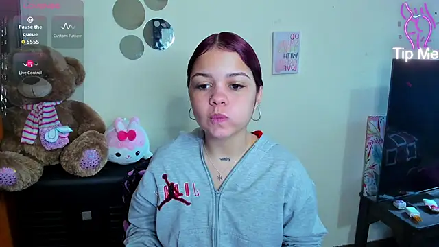 Emma boo online show from February 17, 2026, 3:40 pm