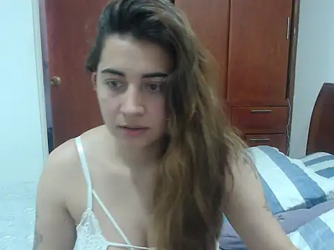 Snapshot of tonny_and_talia chatting on October 30, 2025, 7:47 pm tonny and talia online show from October 30, 2025, 7:47 pm