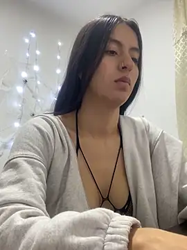 NatySensuaal online show from November 2, 2025, 5:10 am