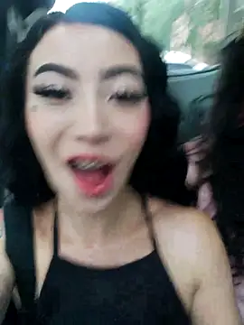 Moon And Sunn online show from November 27, 2025, 9:28 pm