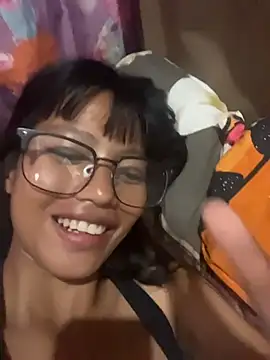 hottiebabe23 online show from November 17, 2025, 11:54 pm