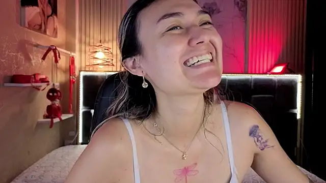 Snapshot of Im-Lola chatting on January 31, 2026, 11:25 pm Im-Lola online show from January 31, 2026, 11:25 pm