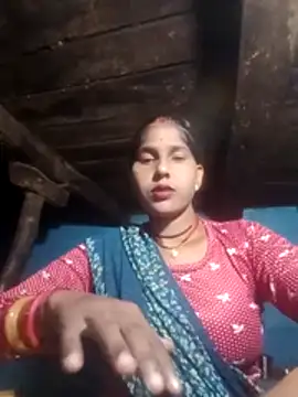 Snapshot of Pooja_sony chatting on October 31, 2025, 8:04 am Pooja sony online show from October 31, 2025, 8:04 am