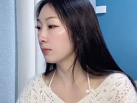 ella55-- online show from November 14, 2025, 3:49 am