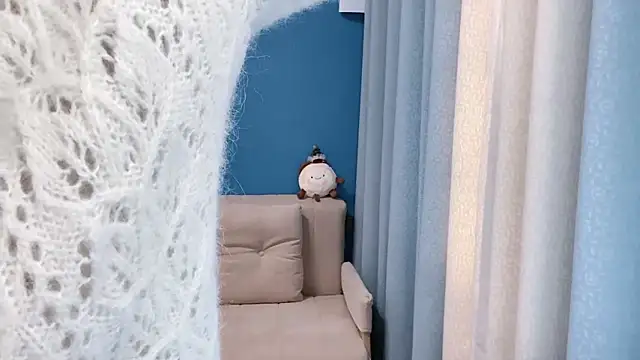 ella55-- online show from December 19, 2025, 1:12 am