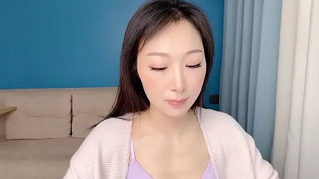 ella55-- online show from April 17, 2026, 3:20 am