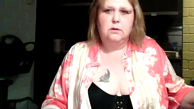 Sylviastar46 online show from March 6, 2026, 8:16 pm