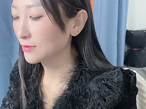 Snapshot of Doris-658 chatting on November 19, 2025, 1:49 am Doris-658 online show from November 19, 2025, 1:49 am