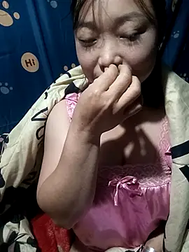 julybe online show from November 18, 2025, 3:27 pm