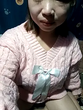 julybe online show from November 30, 2025, 4:49 am