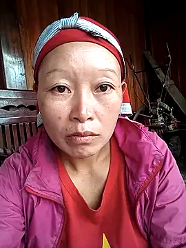 cute-kiss online show from October 30, 2025, 2:46 am