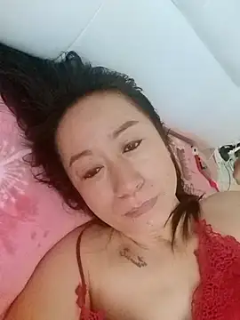 aniani11 online show from November 16, 2025, 2:39 am