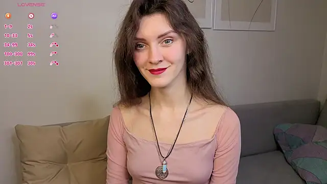 Snapshot of LauraYoungg chatting on February 11, 2026, 9:09 pm LauraYoungg online show from February 11, 2026, 9:09 pm