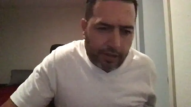 ezrah23 online show from November 26, 2025, 5:25 pm