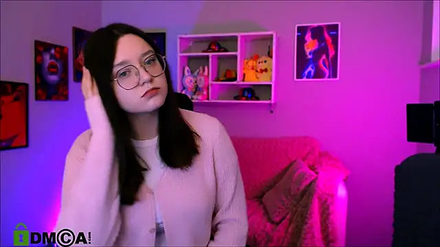 lisa dark  online show from May 1, 2026, 7:29 pm