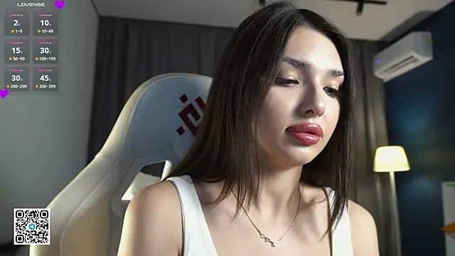 candylolly   online show from November 14, 2025, 3:00 pm