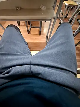 ZAminn6789 online show from November 18, 2025, 4:00 pm